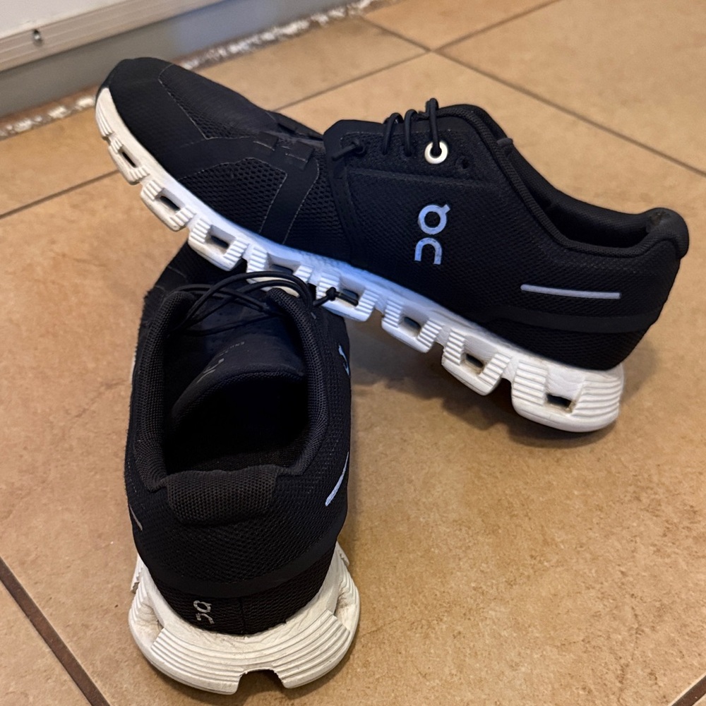 On Running Women's Black Athletic Shoes